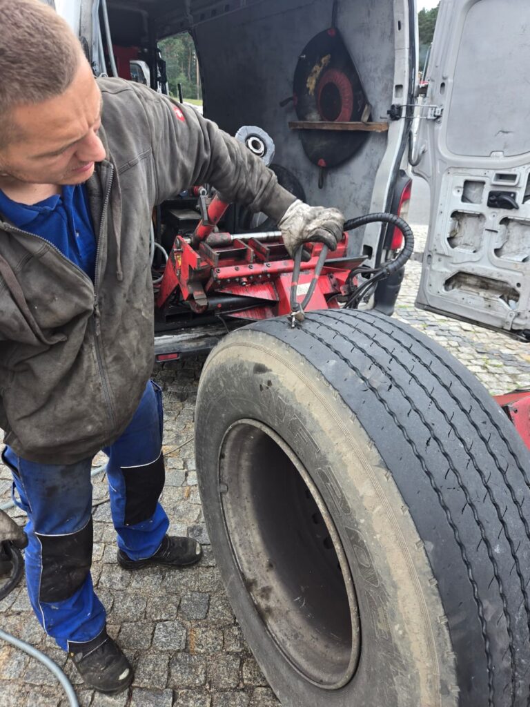 Wulkanizacja Mobilna 24h Włocławek Kutno A1